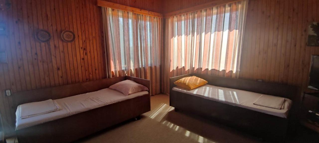 Rising Sun Guesthouse Mesochoria Экстерьер фото